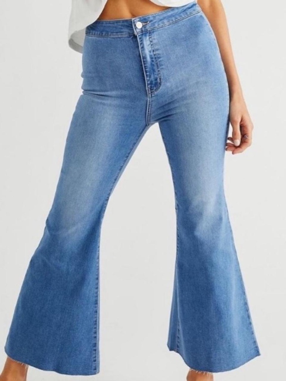 We The Free People Youthquake Cropped Flare Jeans Size 31/12 Used Good Condition